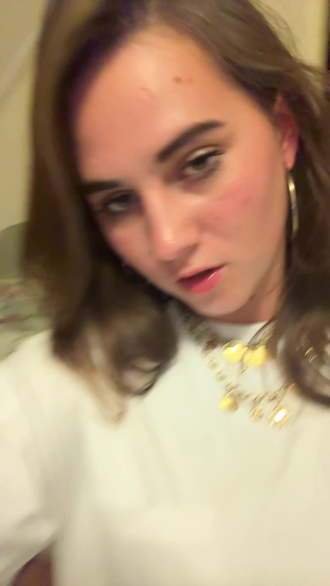 @Nee