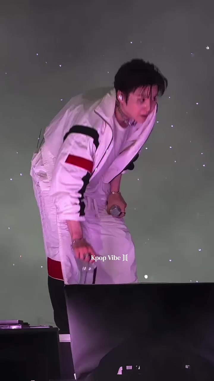 @Kpop Vibe ⟭⟬