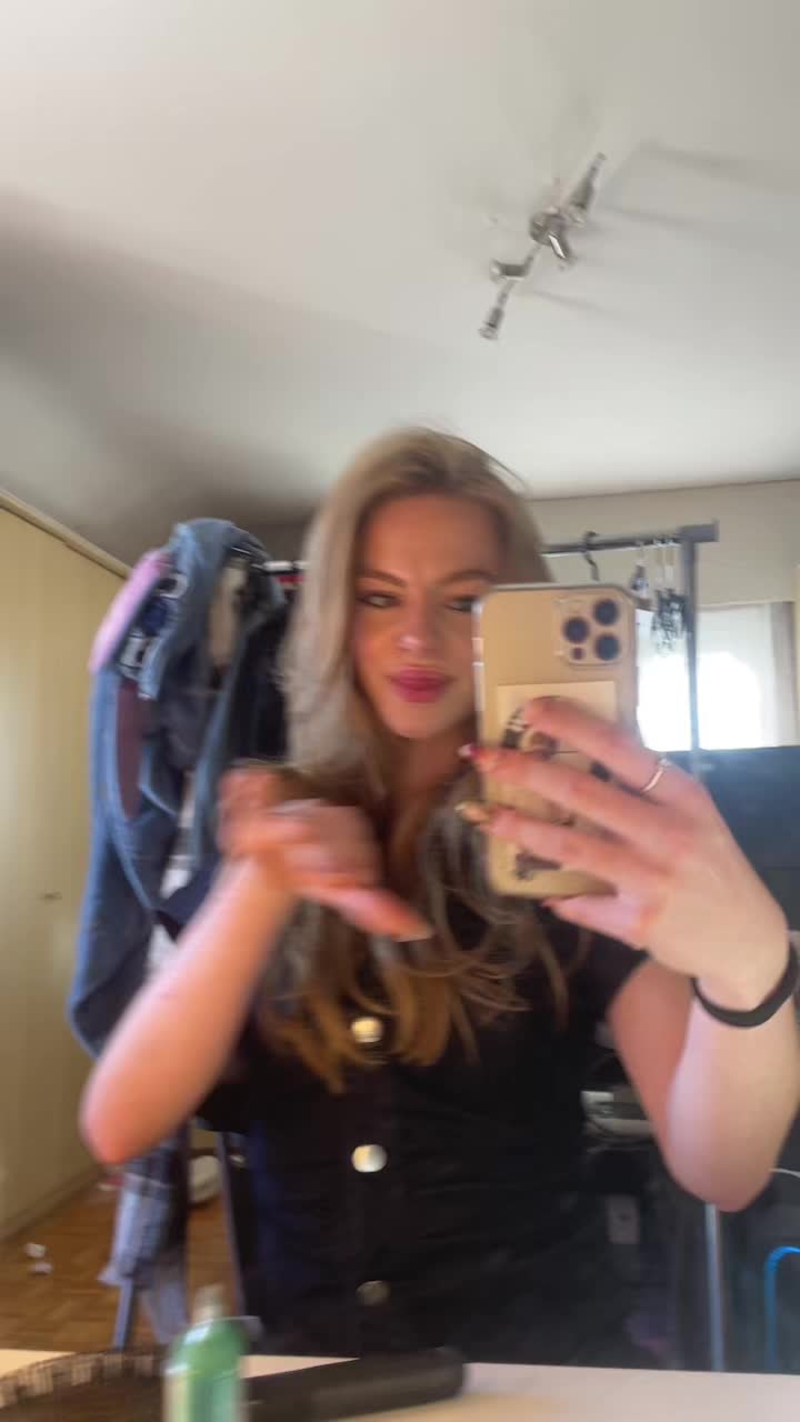 @👹