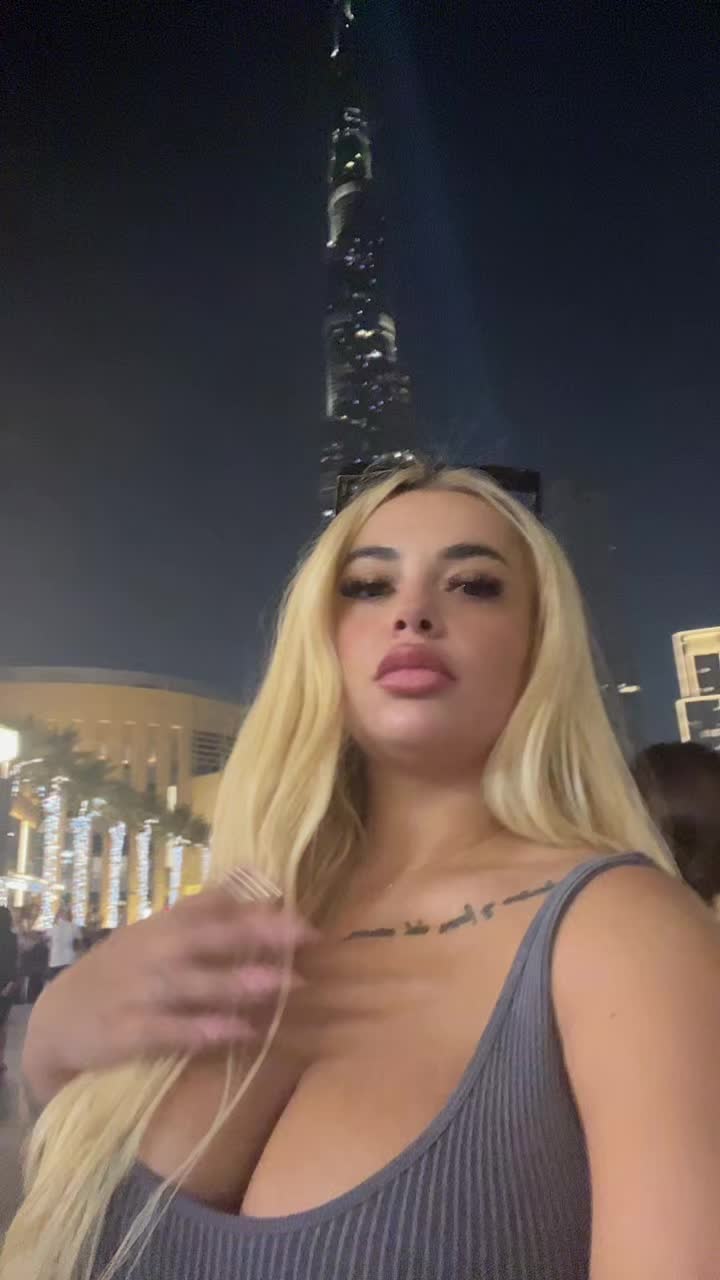 @Laoura Kush