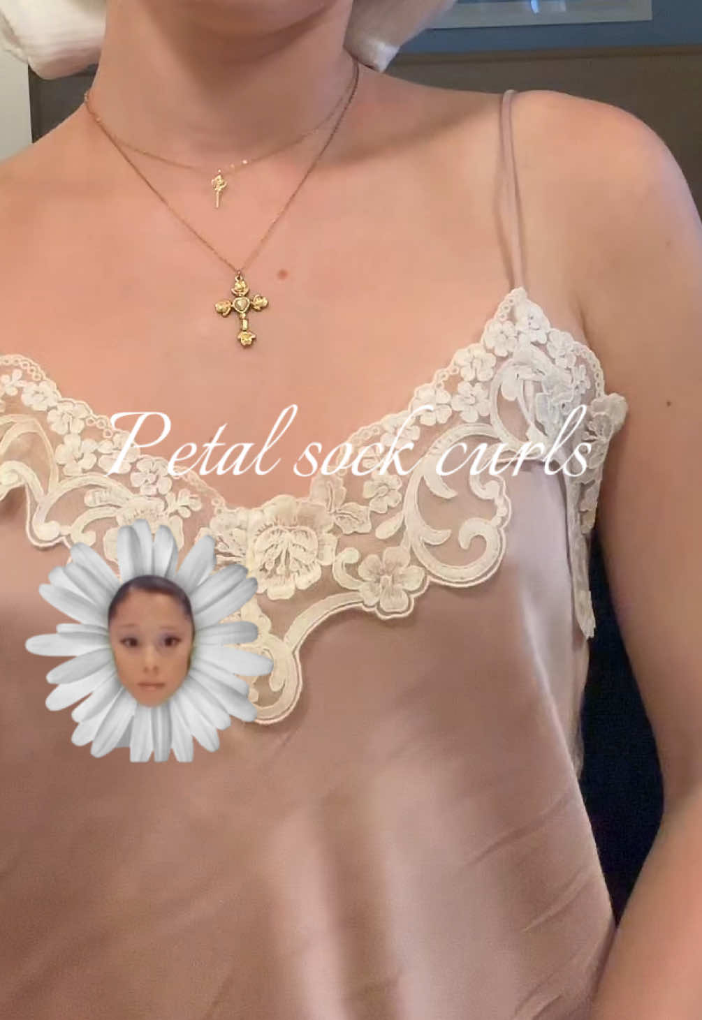 @𝒫𝑒𝓃𝑒𝓁𝑜𝓅𝑒 ୨୧