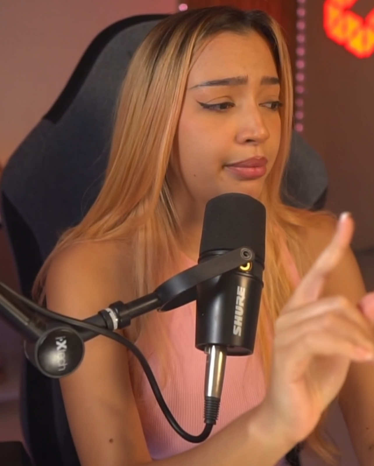@Khloe