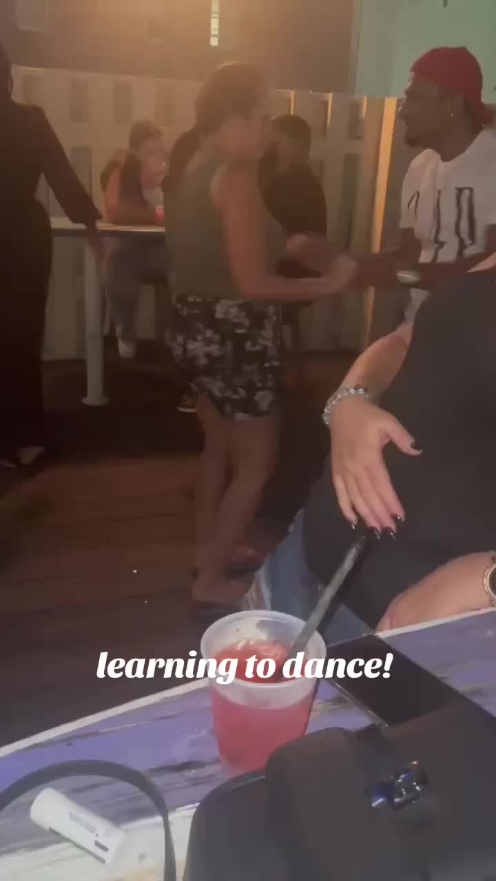 @wandermorewithbecky