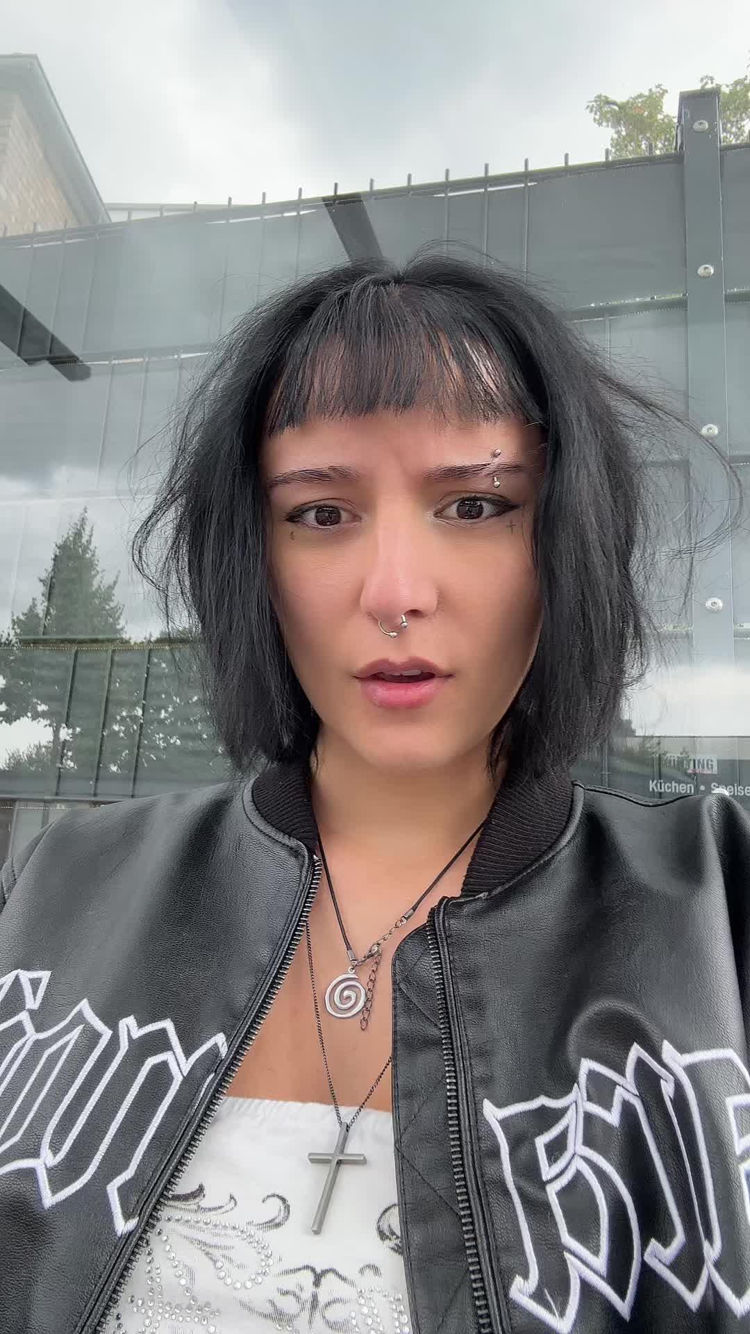 @angi
