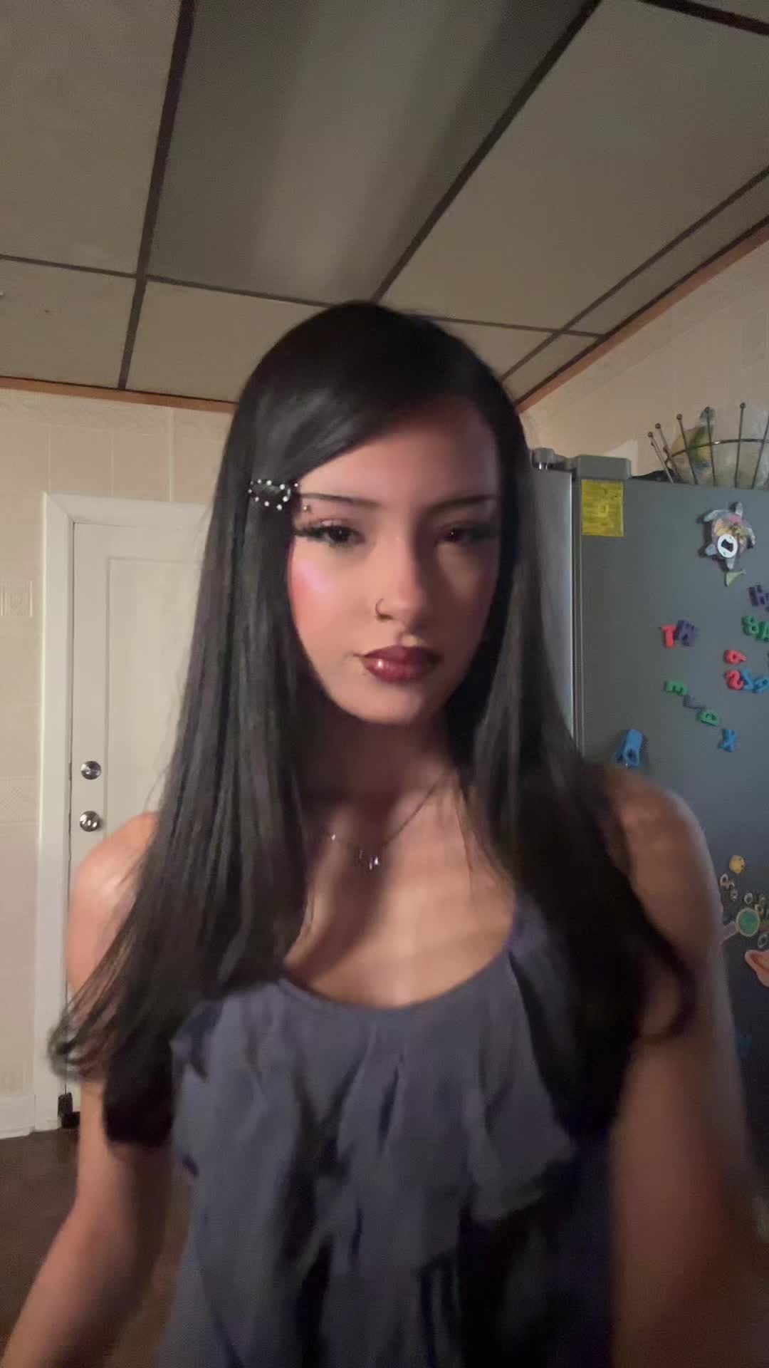 @sisi⋆˙⟡