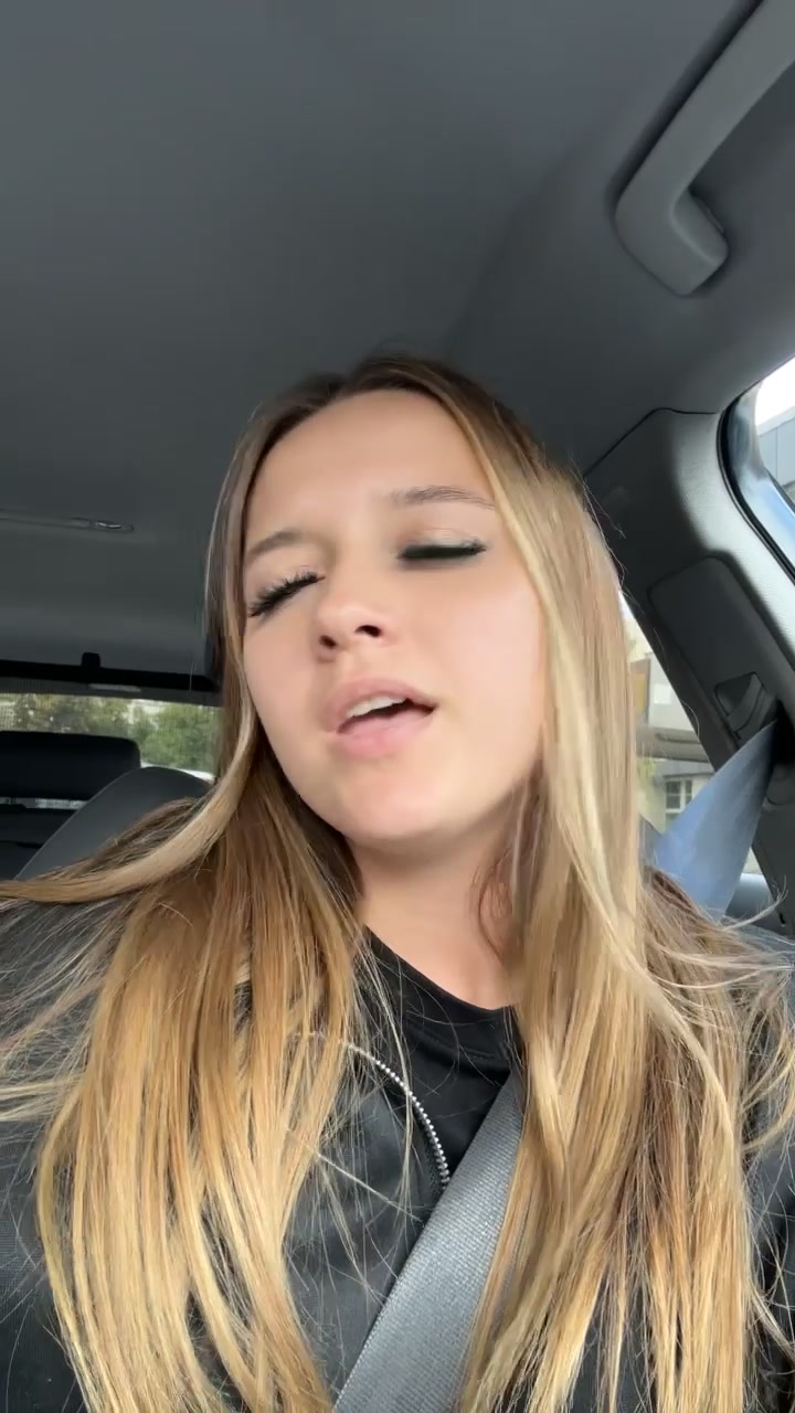 @lanaa🧟♀️