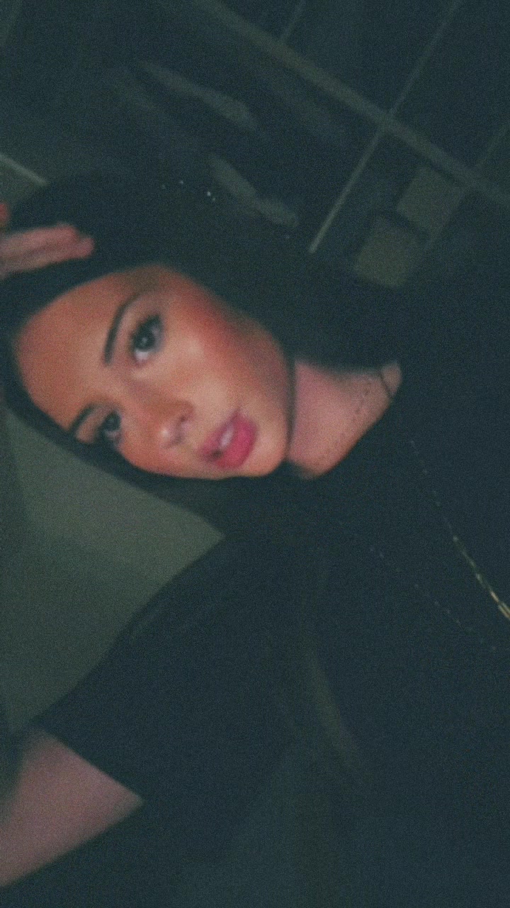 @𝐟𝐥𝐞𝐮𝐫