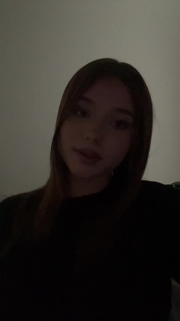 @𝑅𝑜𝓂𝓎’☭