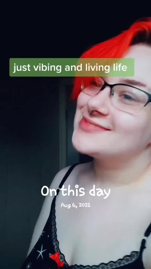 @Bri/LilStonerPrincess💜🏳️🌈