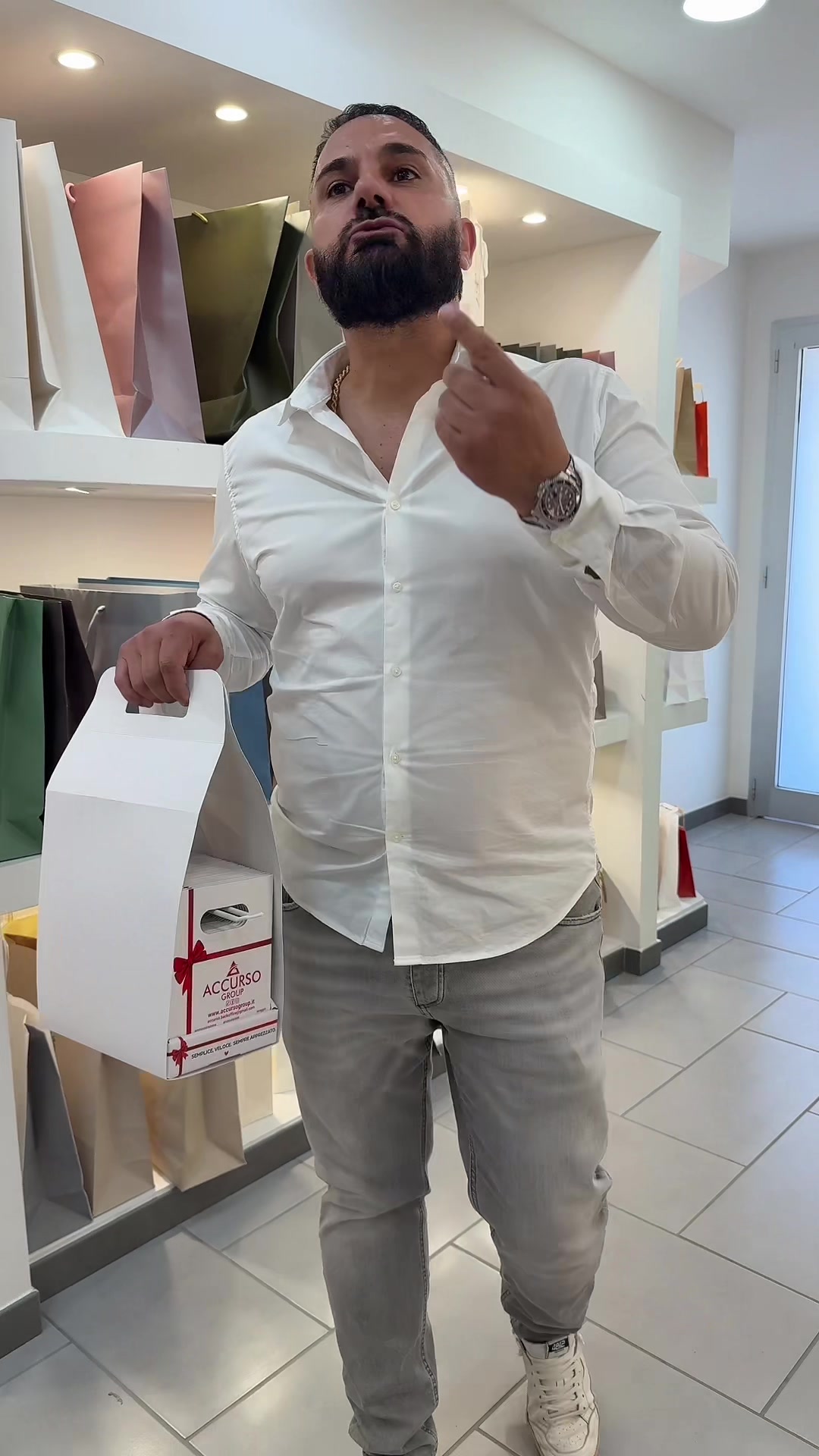 @Giordano Shopper