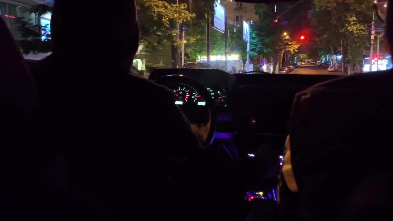 @001
