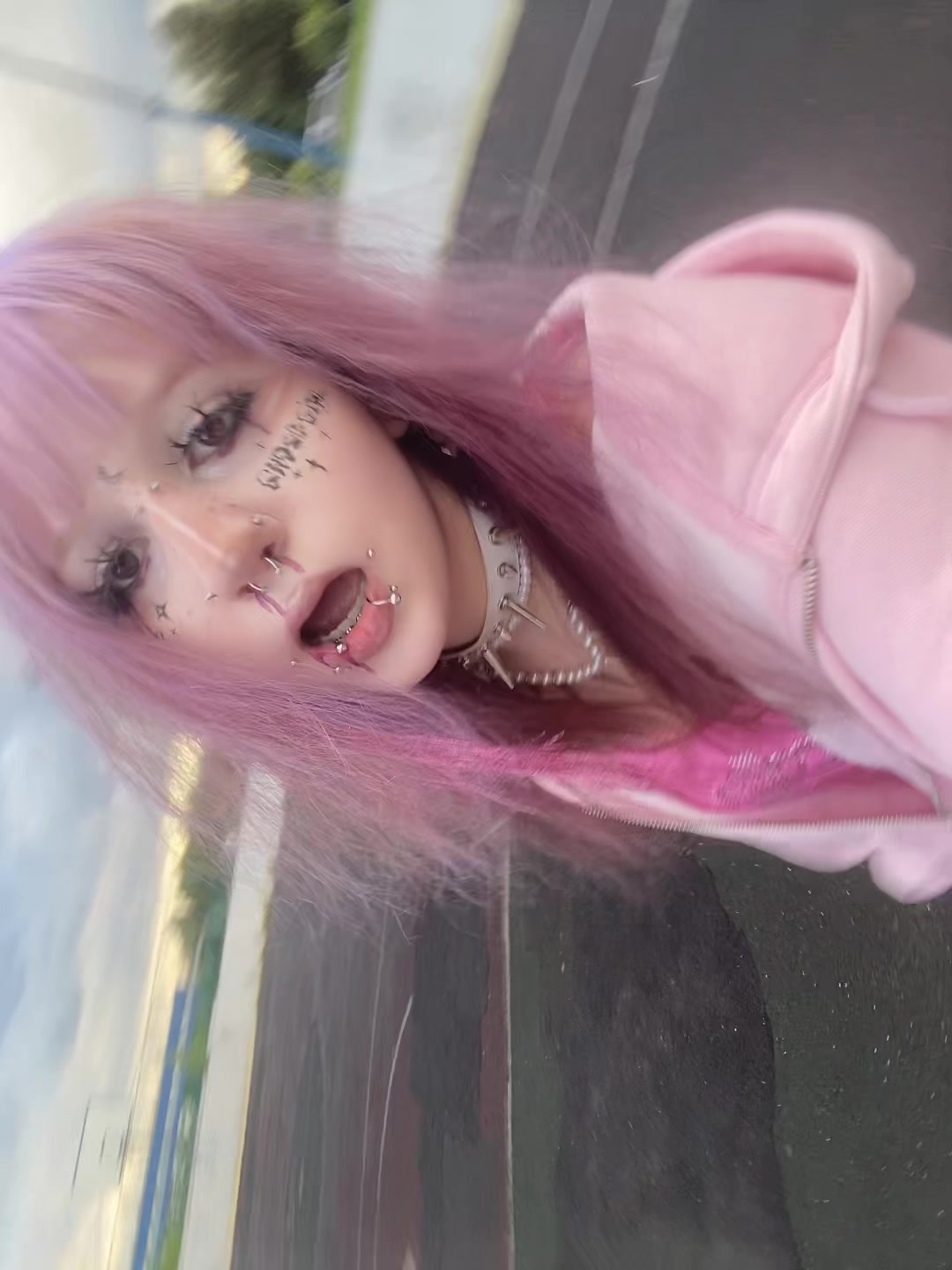 @s3Nyw3bS3x