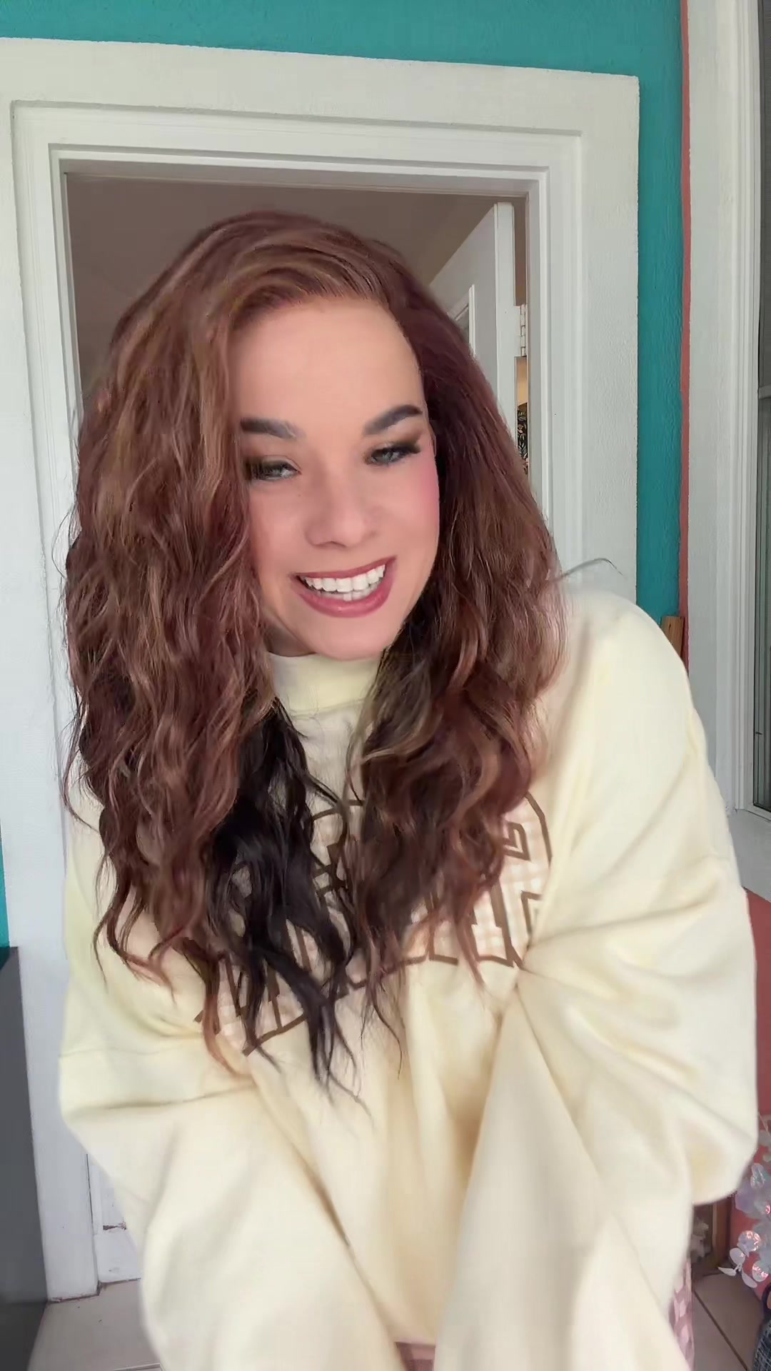 @Elizabeth Wears Wigs 🏳️🌈