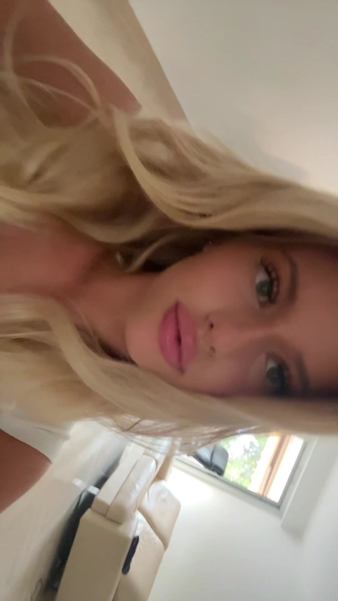@karolina