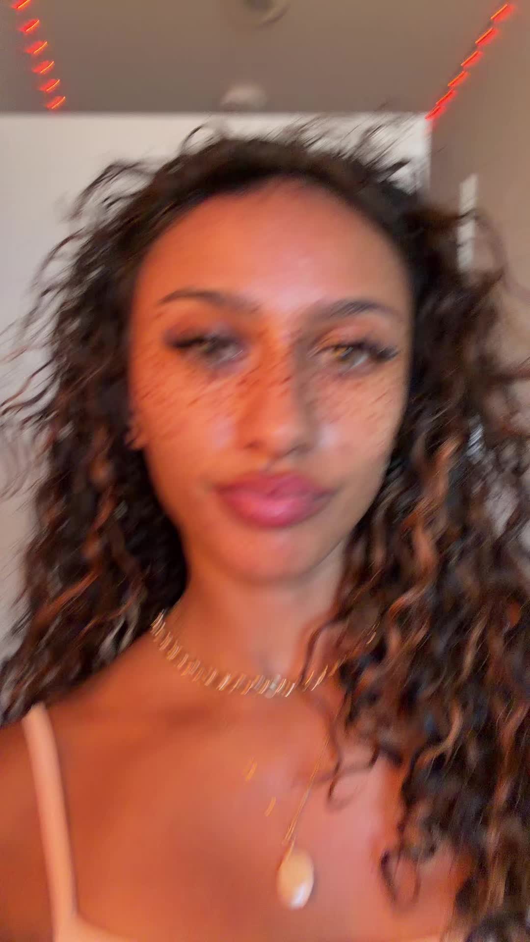 @Sophia