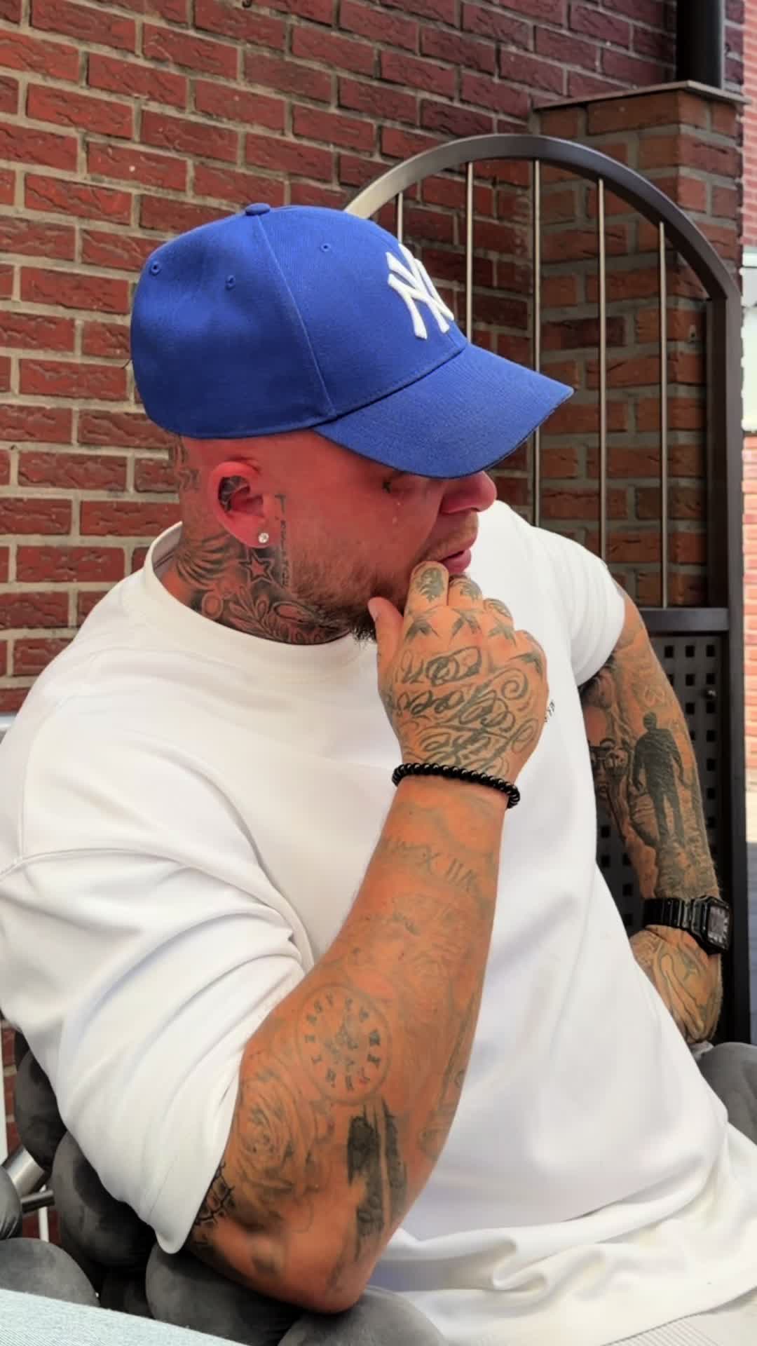 @Liikeez