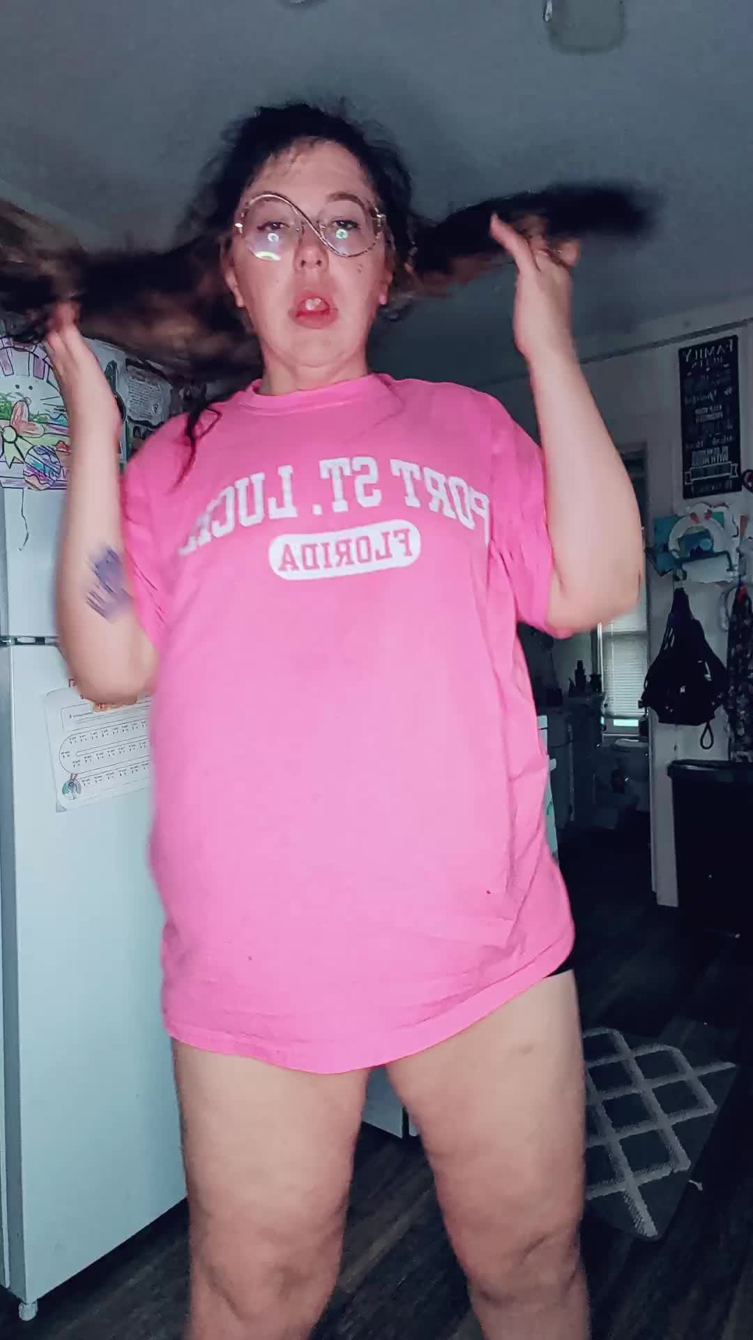 @Chellyissomewhere710