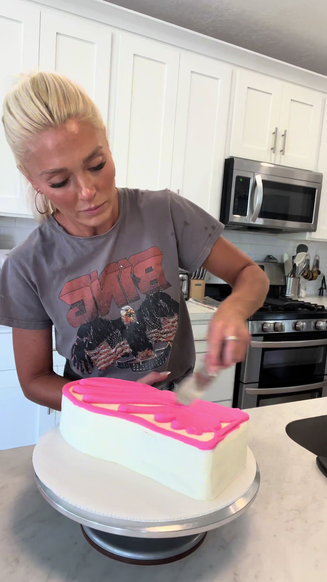 @The Blonde who Bakes