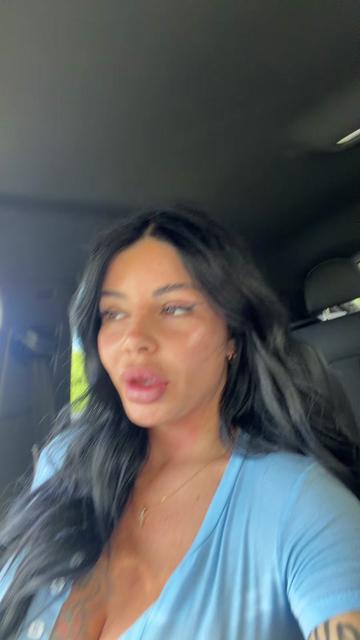 @Helena.