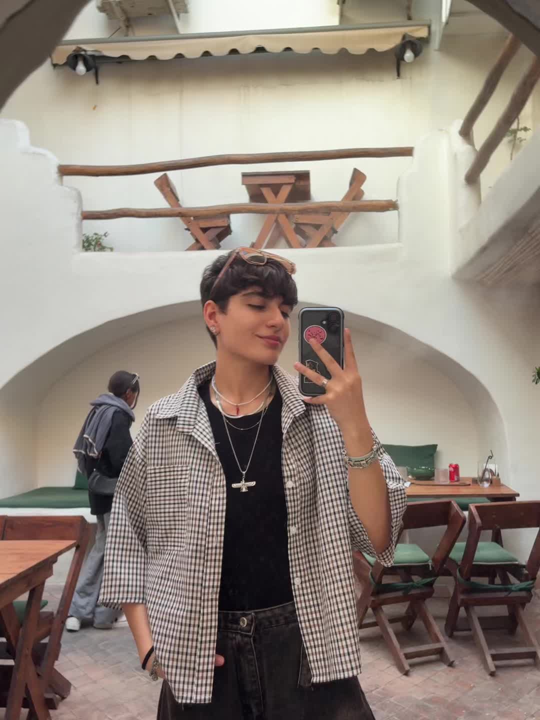 @Ela