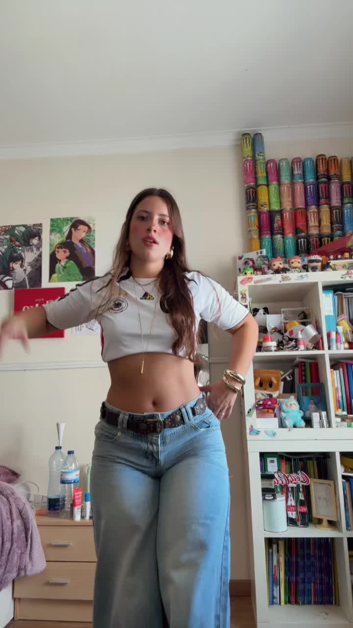 @ariana🤠🌺