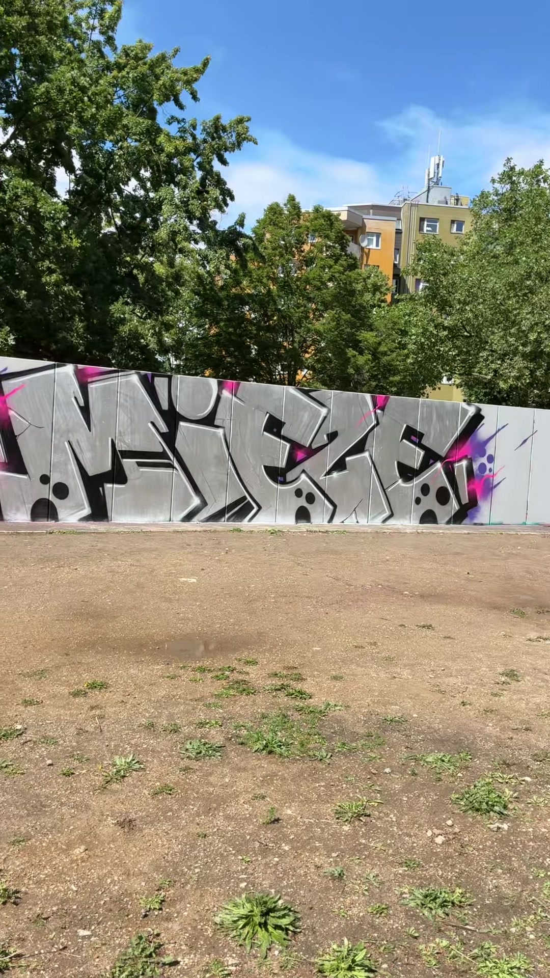 @Mieze 🐾