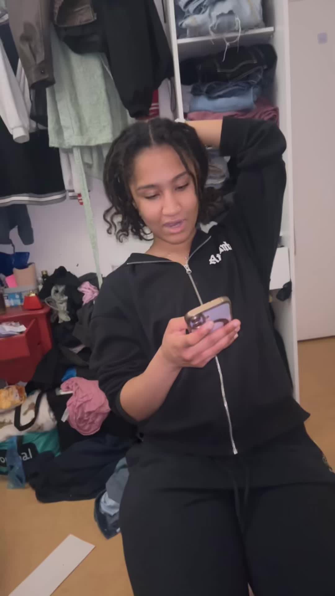 @Vivirv✨