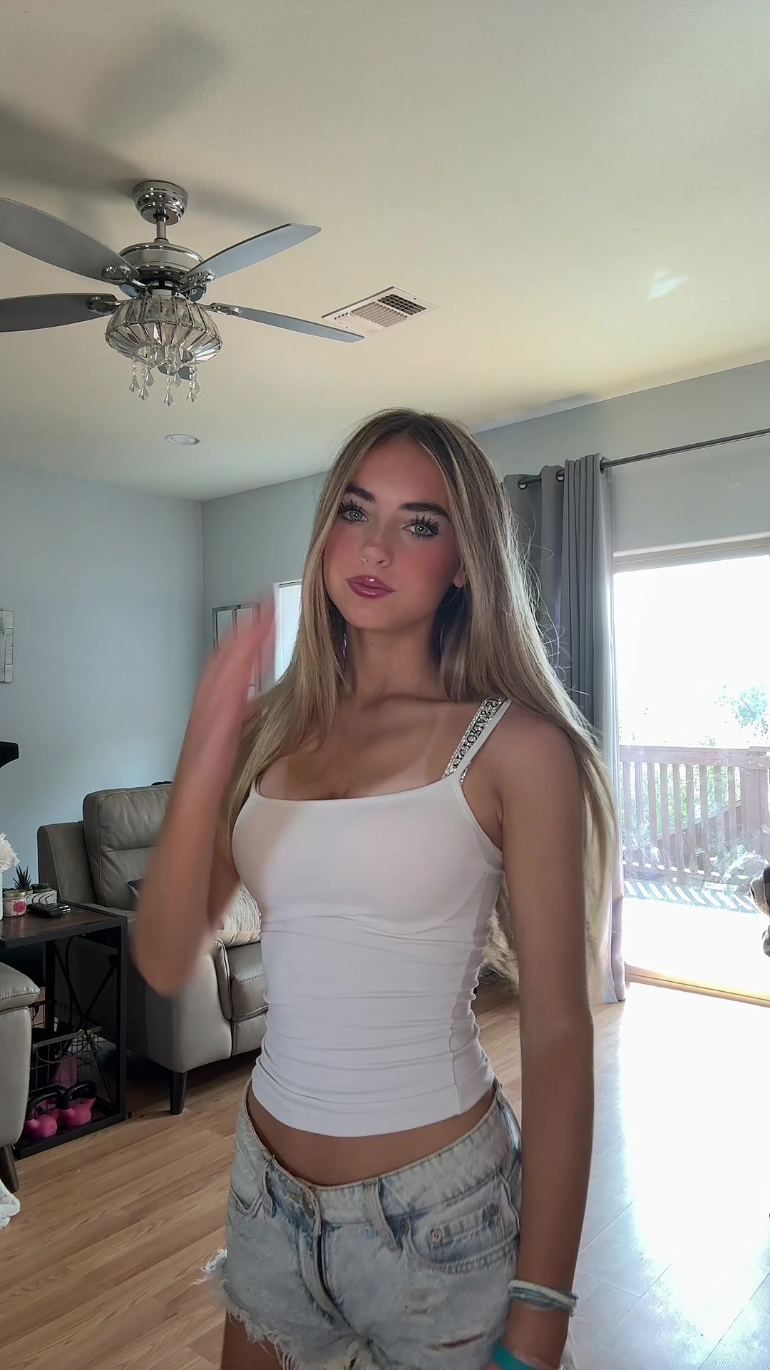 @Ari3llaaa