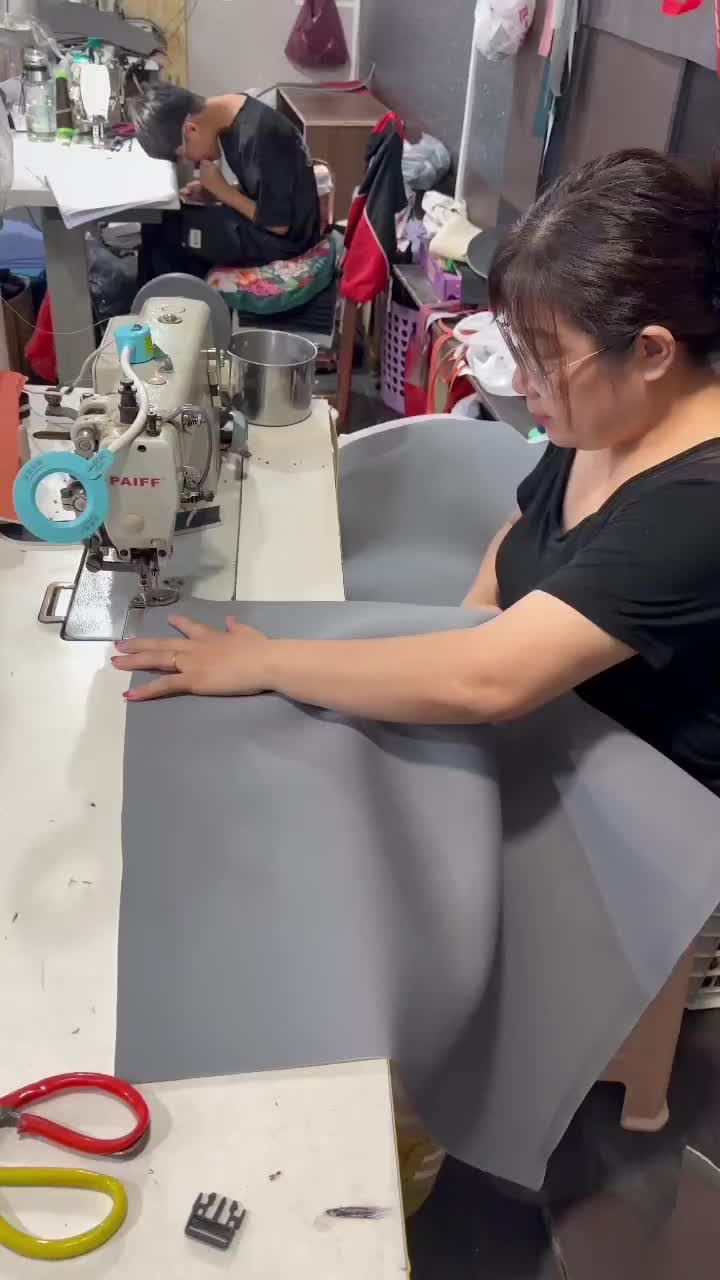 @Car seat factory Anne