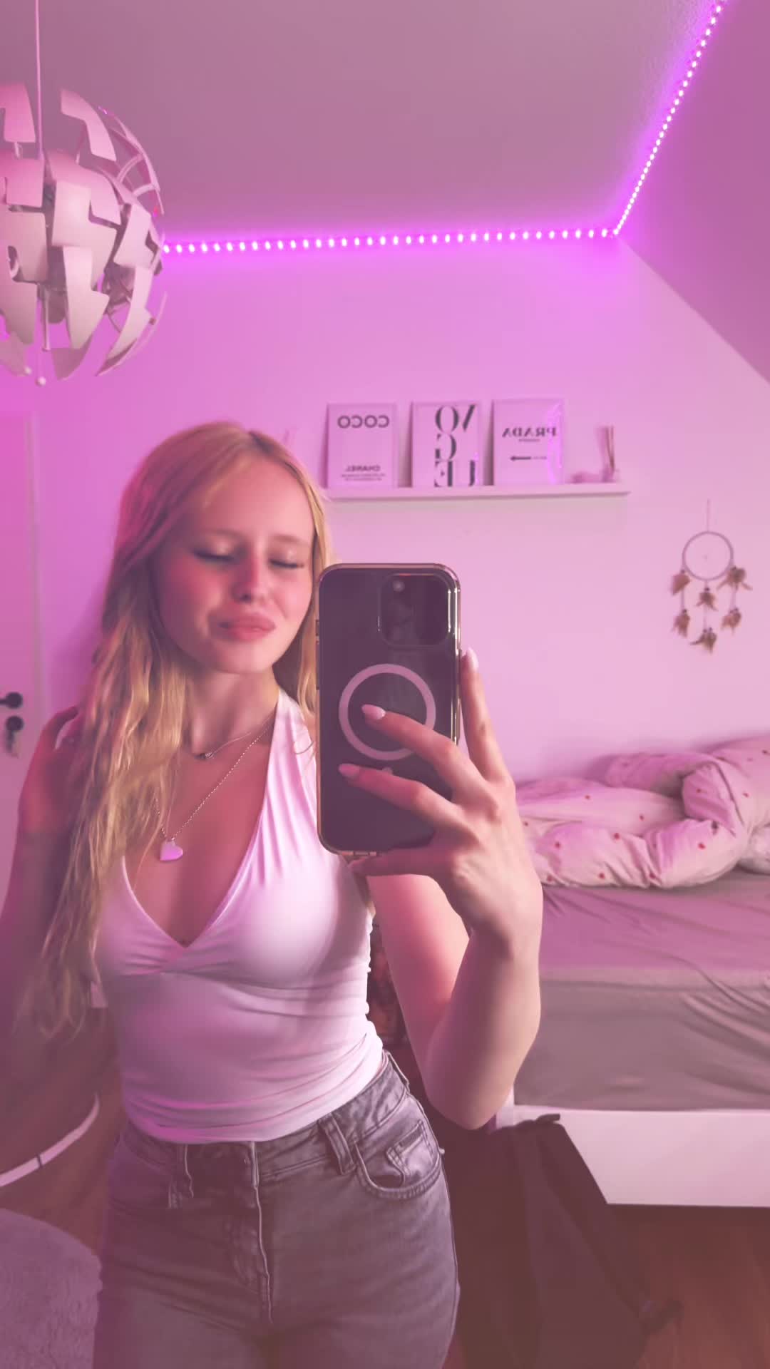 @Johanna<3