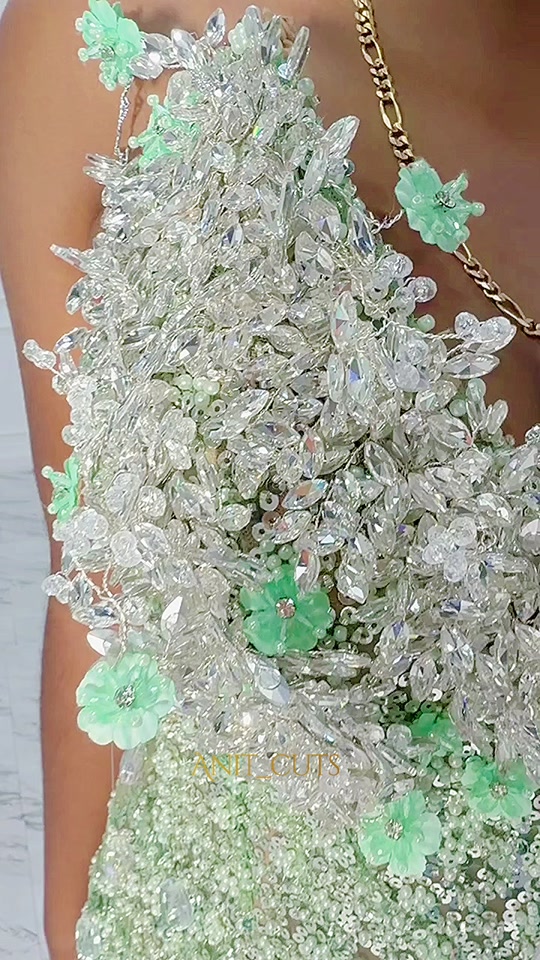 @Anit Cuts | Prom & Bridal