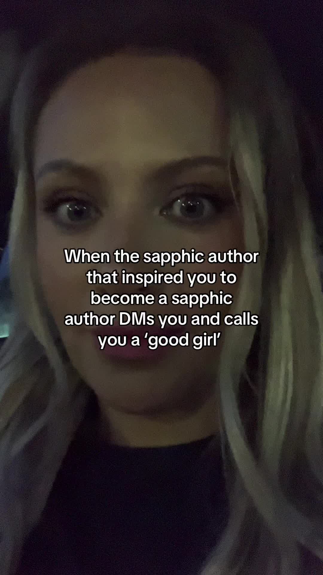 @Lisa J Evans sapphic author ⚢