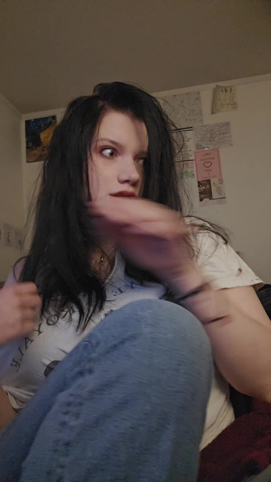 @𝔅𝔞𝔱 𝔊𝔦𝔯𝔩 👻