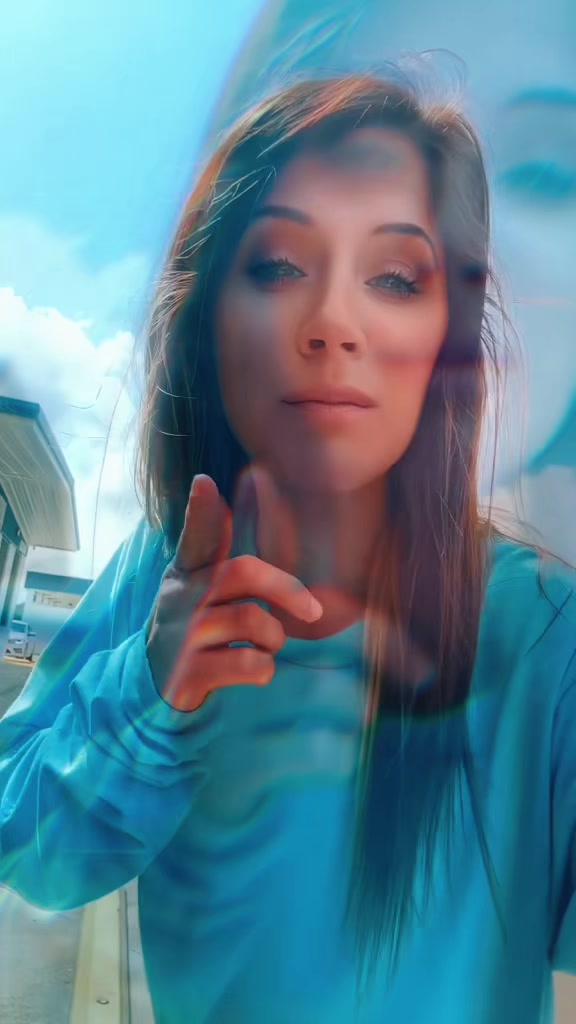 @IttyBittyTricia