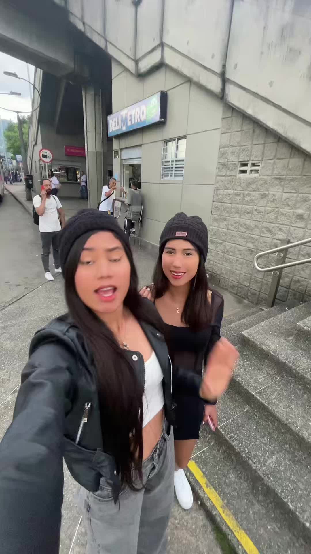 @Mely