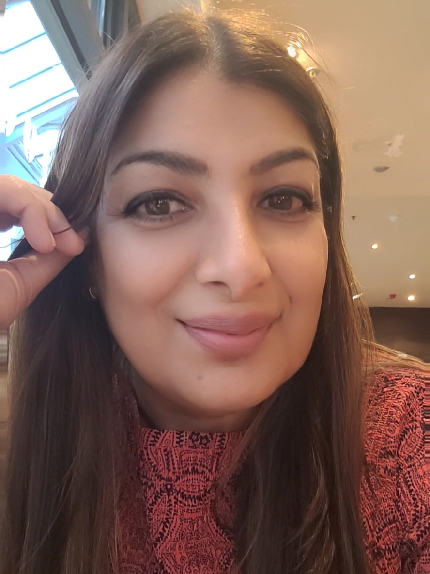 @Nisha UK ❤️