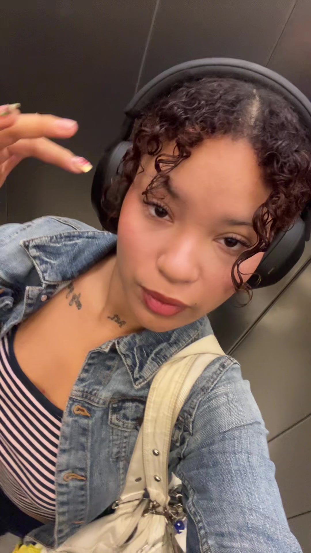 @urgirllovesmyswag