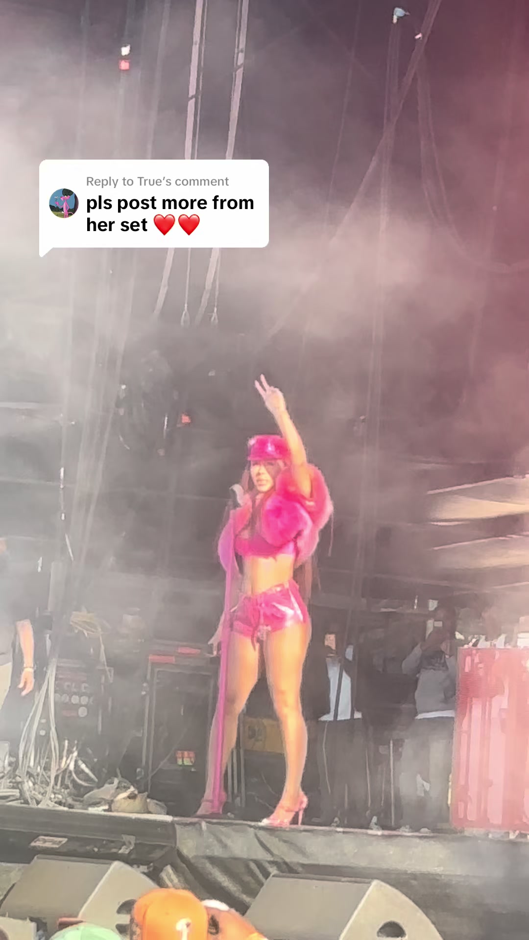 @Niyah | Concerts & Travel 💐