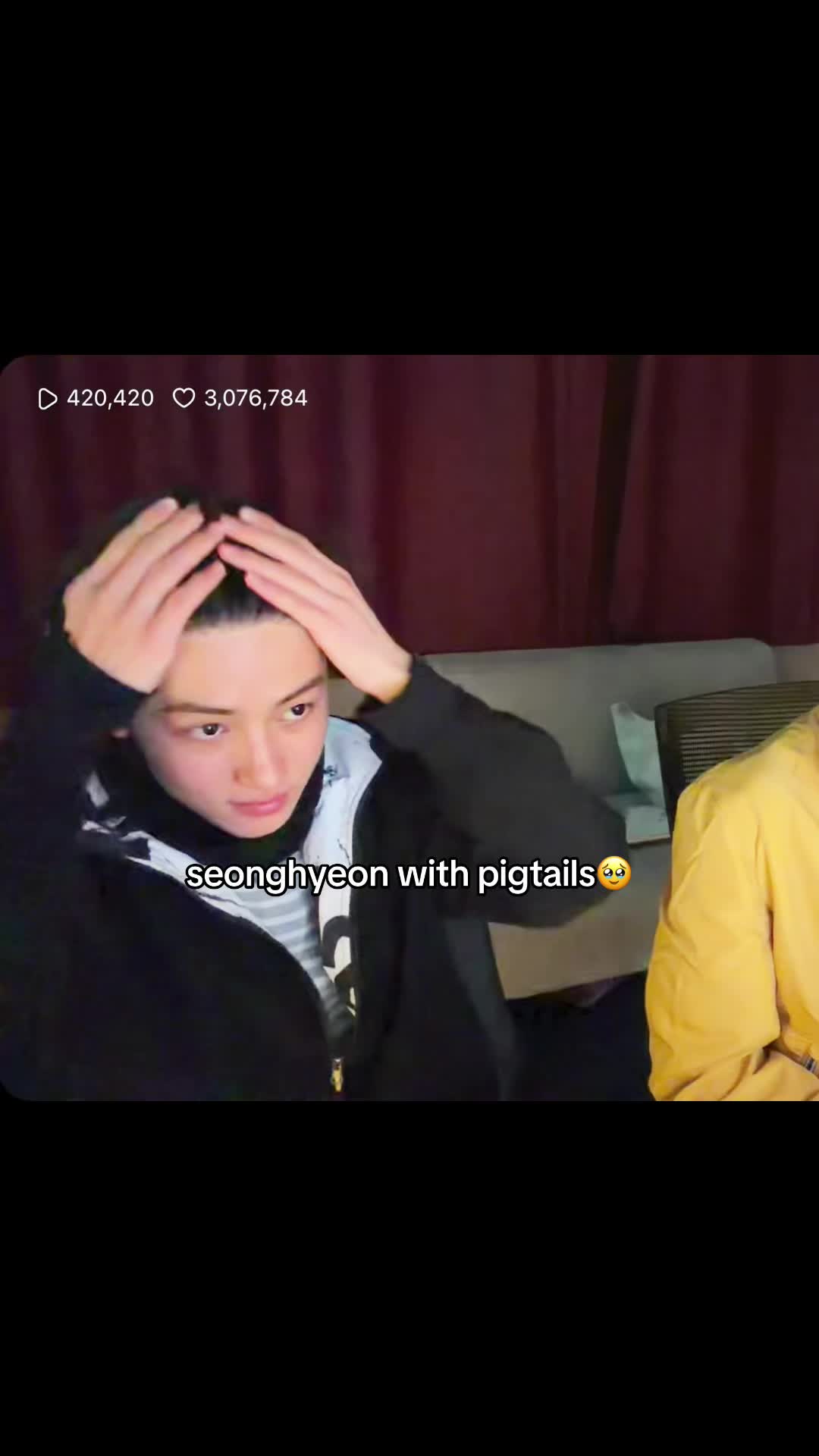 @🦊