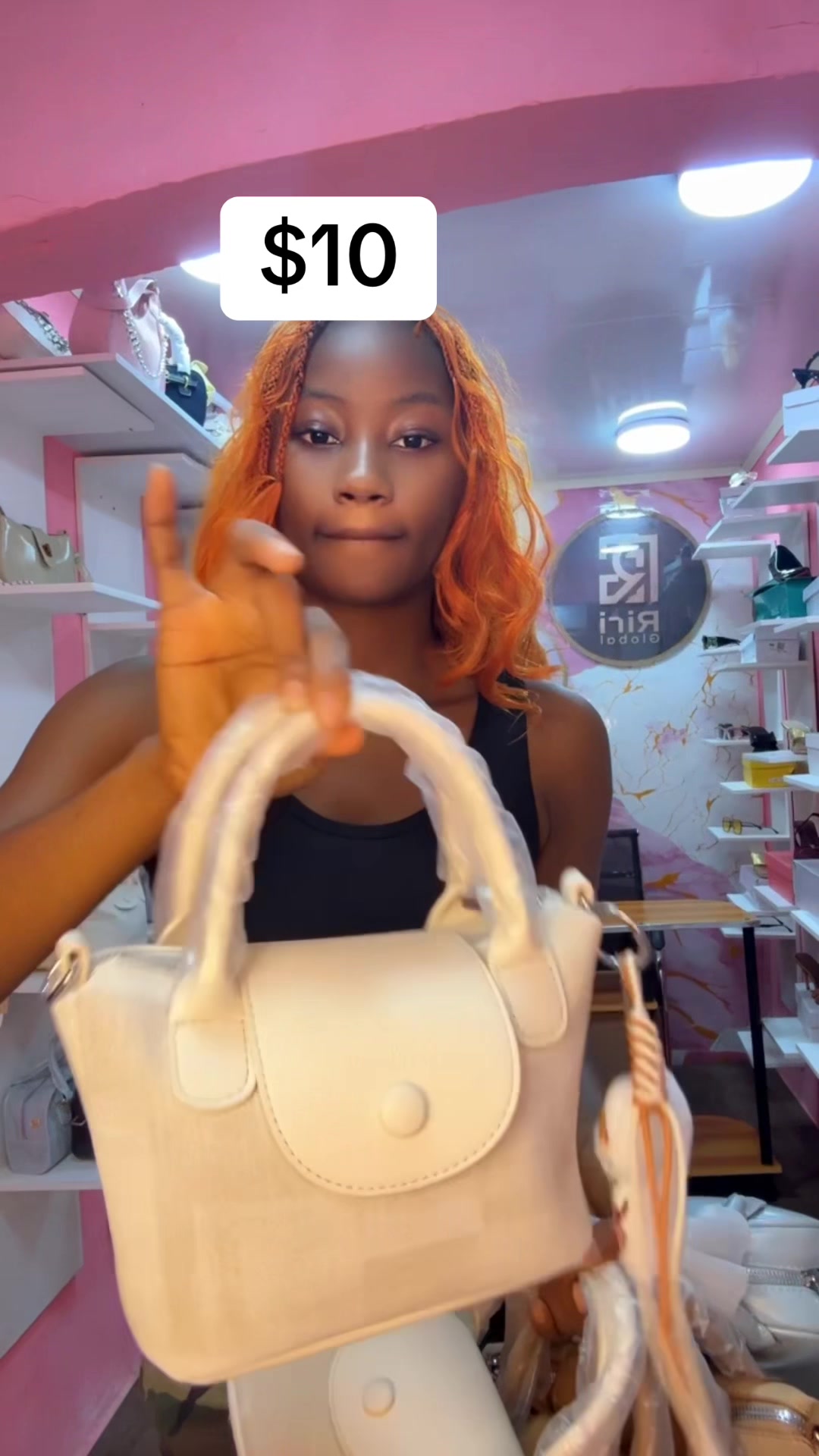 @Badgyal_Riri🌸🦋