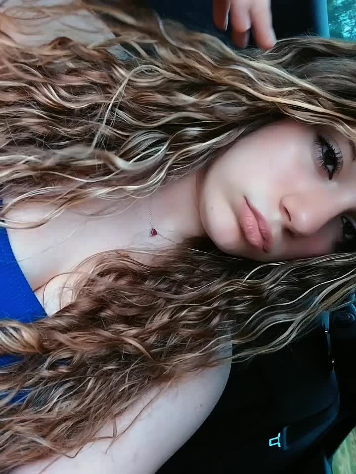 @𝓑𝓵𝓾𝓮𝓮