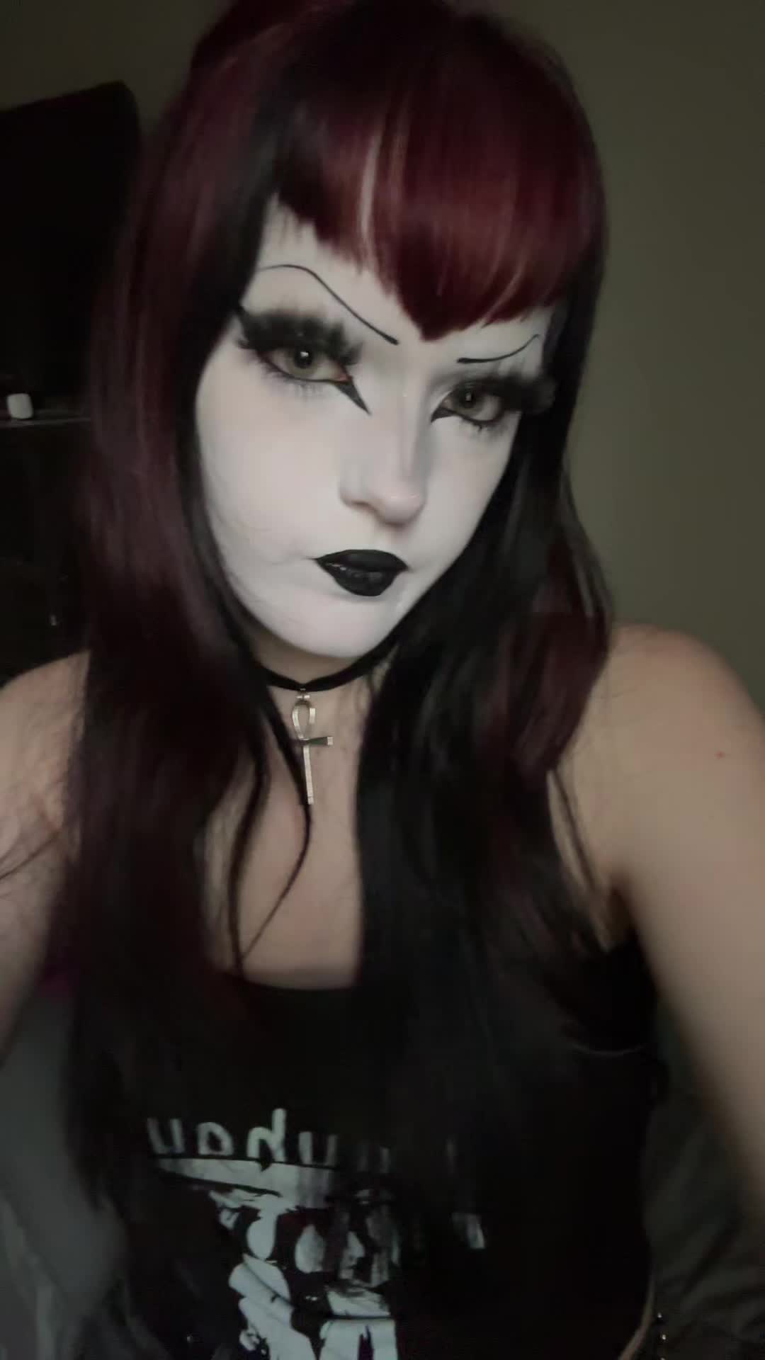 @𝕶𝖆𝖏𝖆🧛🏻&zwj;♀️ ☥