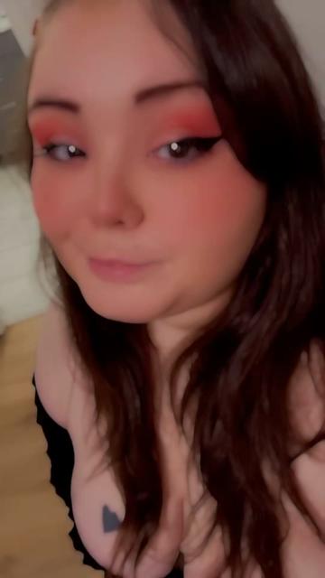 @Ella_Eats