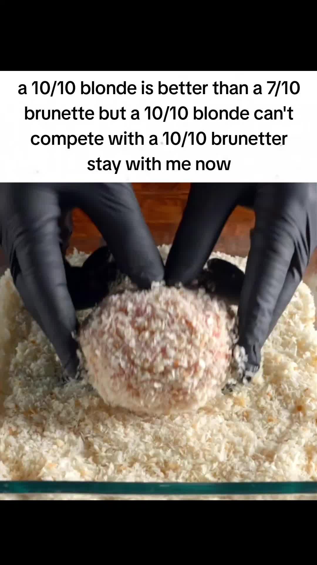 @•