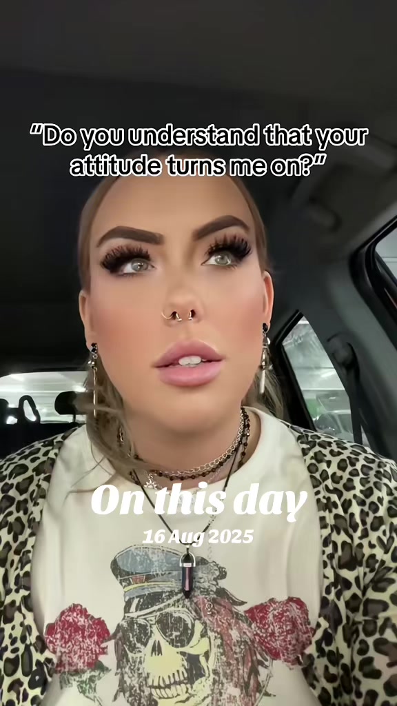 @LEASHBIAN 😈