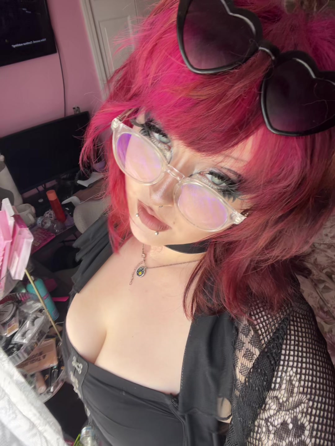 @₊✩‧₊˚౨ kelly ৎ˚₊✩‧₊