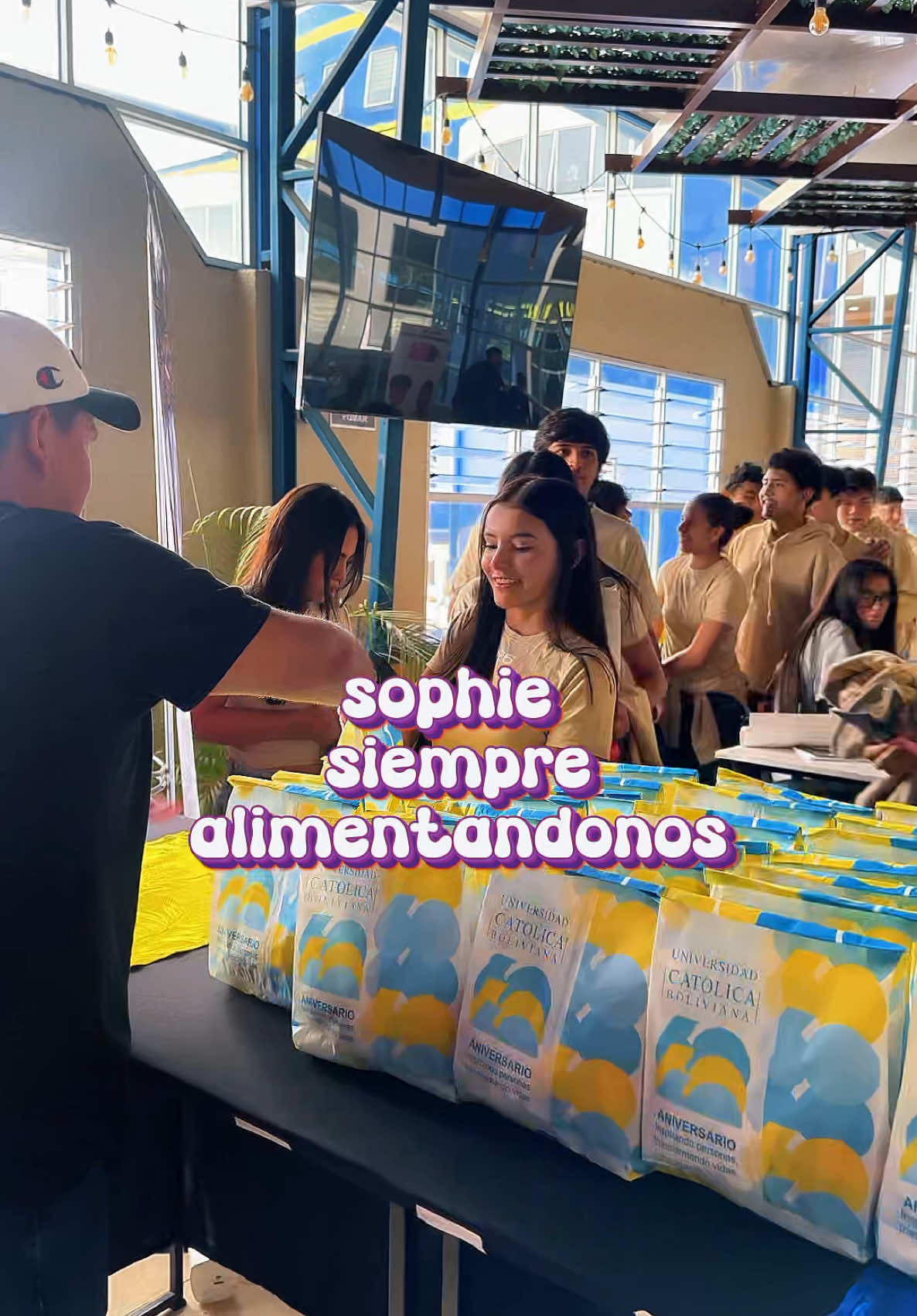 @SophieReposteriaBo
