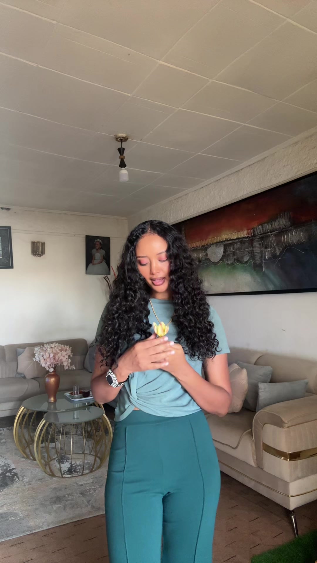 @Rahel__