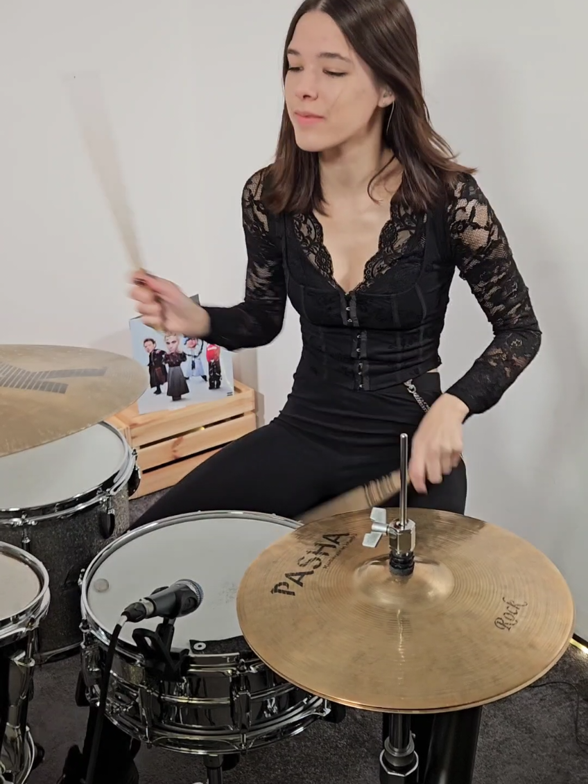 @eva drums🪐