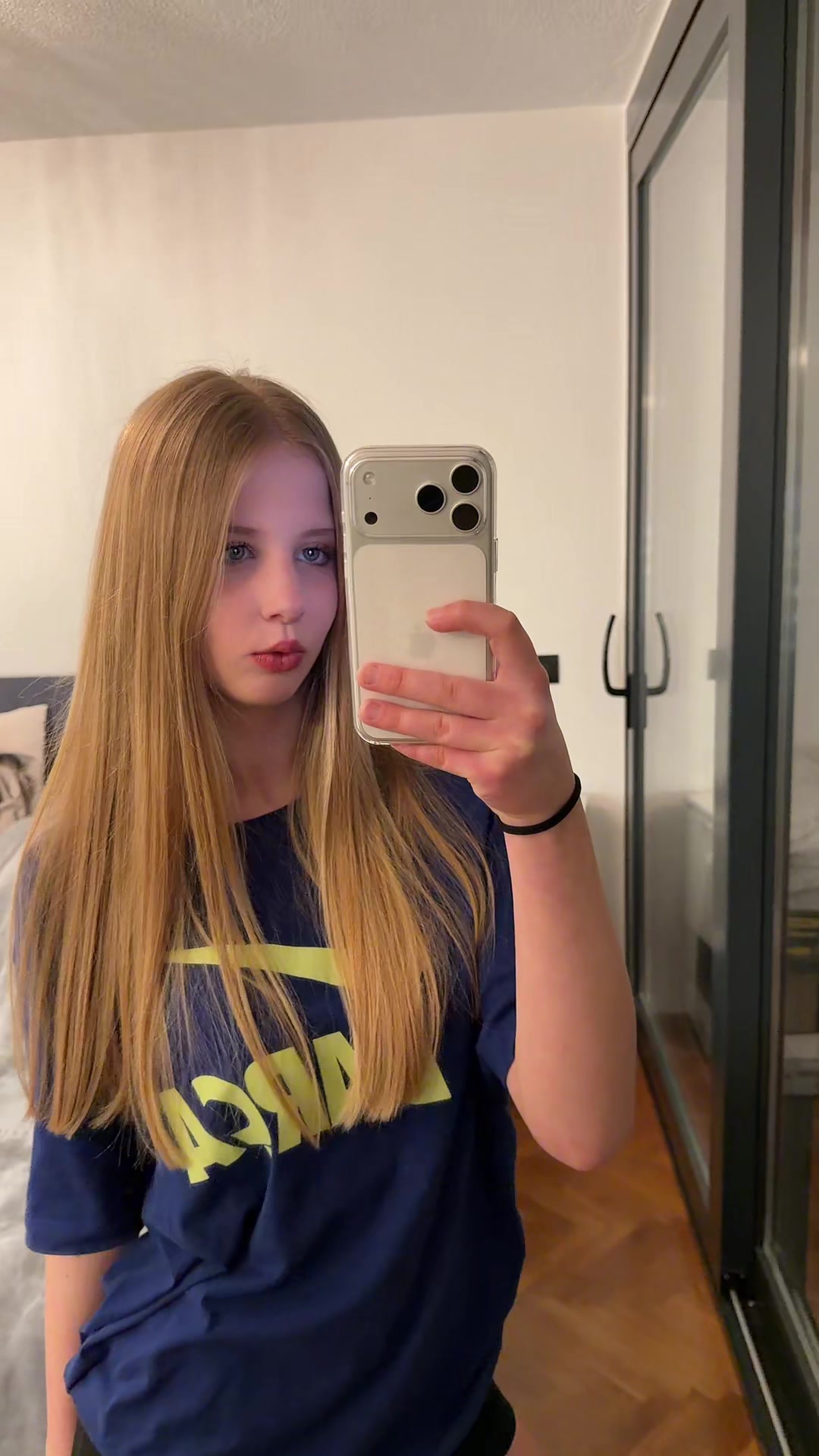 @𝓀𝓁𝒶𝓇𝒶